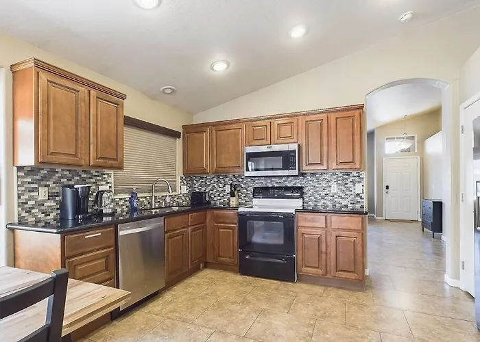 Family Fun W Pool: 3br Chandler's Heart Chandler